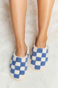 Checkered Print Slippers