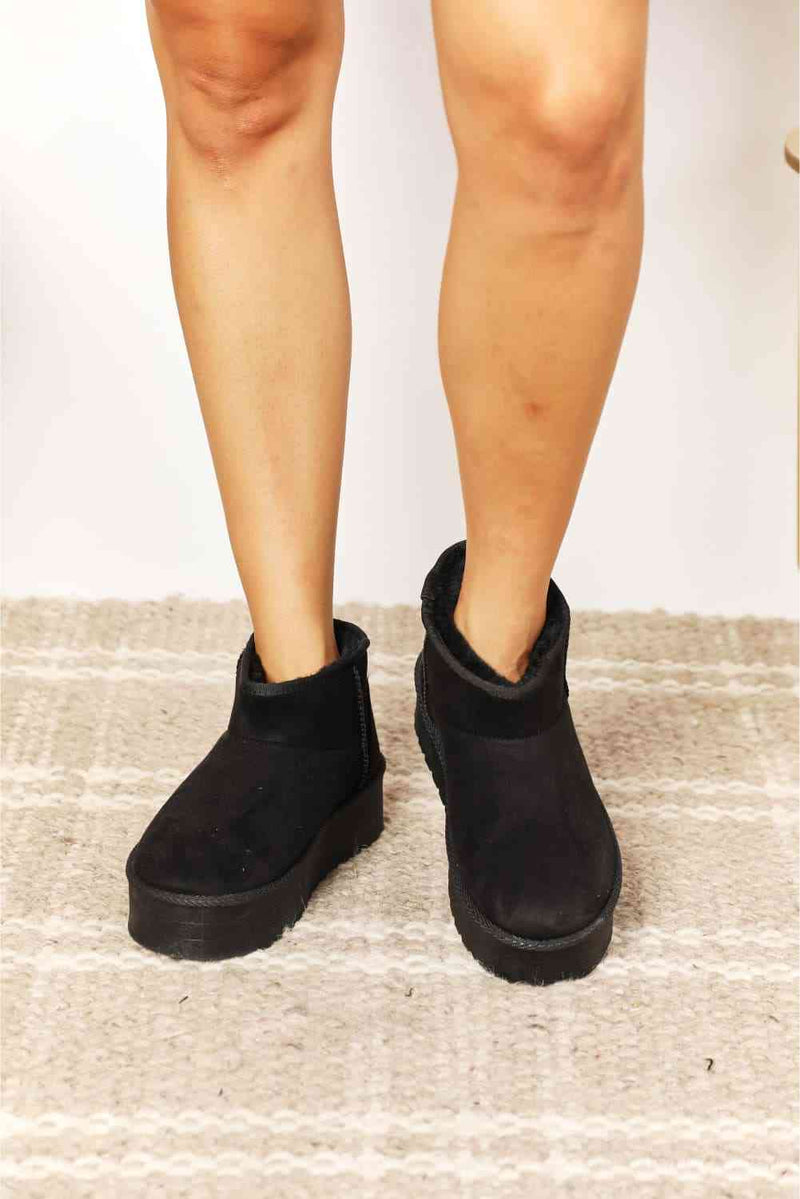 Women's Fleece Mini Boots