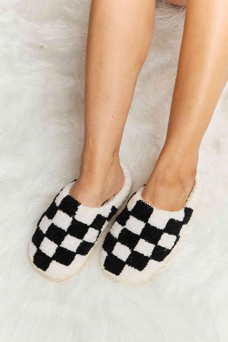 Checkered Print Slippers